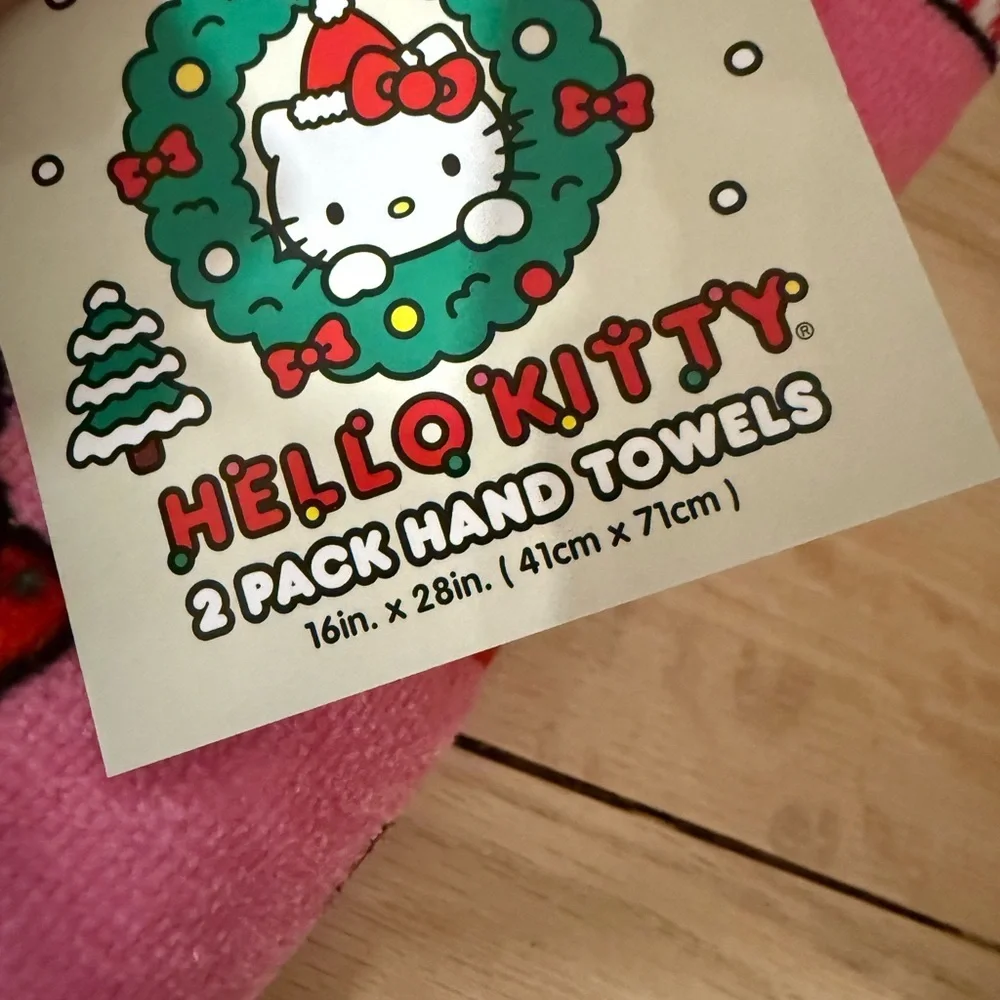Hello Kitty set of 2 hand towels